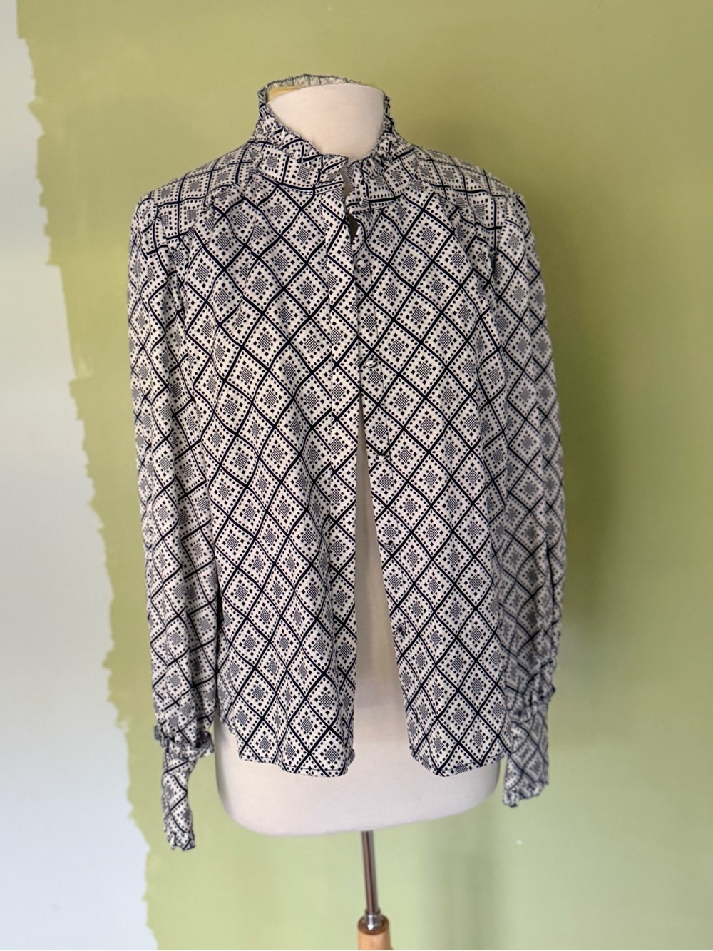 Womens Navy & White Geometric Button-Up Blouse /Jacket NWOT